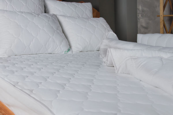 Krovat 3 1 600x400 - ОДЕЯЛО СИЛИКОНОВОЕ ОБЛЕГЧЕННОЕ MIRTEX MICROFIBER/SILICONE LIGHT
