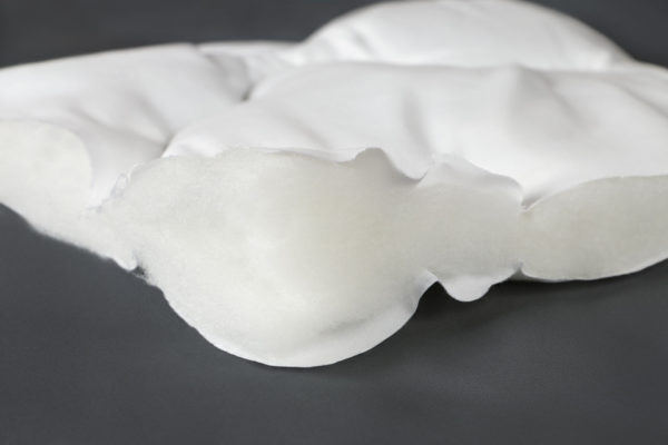Napolnitel silikonovoe volokno IMG 0579 1 600x400 - ОДЕЯЛО СИЛИКОНОВОЕ ОБЛЕГЧЕННОЕ MIRTEX MICROFIBER/SILICONE LIGHT