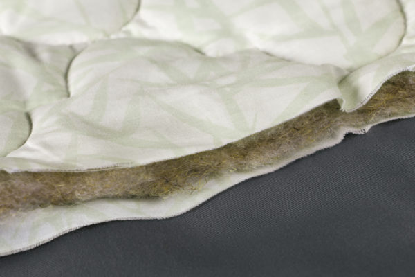 SREZ HEMP LINE IMG 0584 600x400 - ОДЕЯЛО ИЗ КОНОПЛИ HEMP LINE COTTON/HEMP