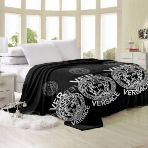 pled sofia velsoft mikrofibra versace chorn 300x300 - Плед мікрофібра велсофт ТМ Софія 150х220 см диз. Версачі чорний